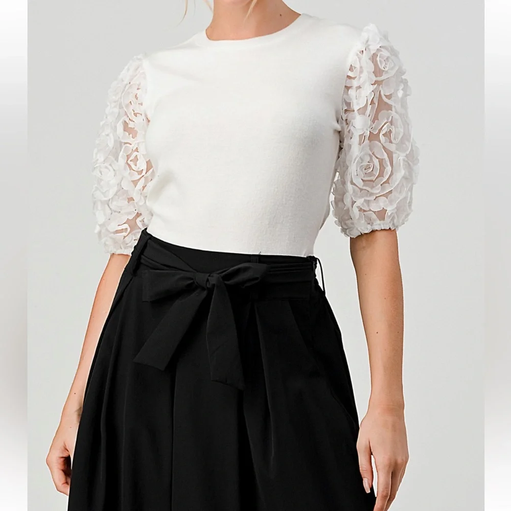 Flower Contrast Sleeve Sweater Short Sleeve Top - Picture 2 of 8